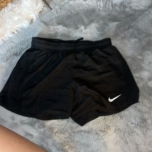 Black nike athletic shorts!!